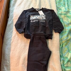 H and M Toddler sweatsuit